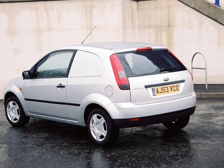  Ford Fiesta Van 2003 года  (фото 8 из 11)